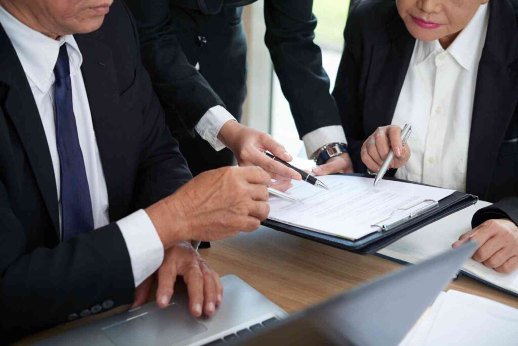 Seguro de responsabilidad dirigido a médicos, abogados, arquitectos y consultores